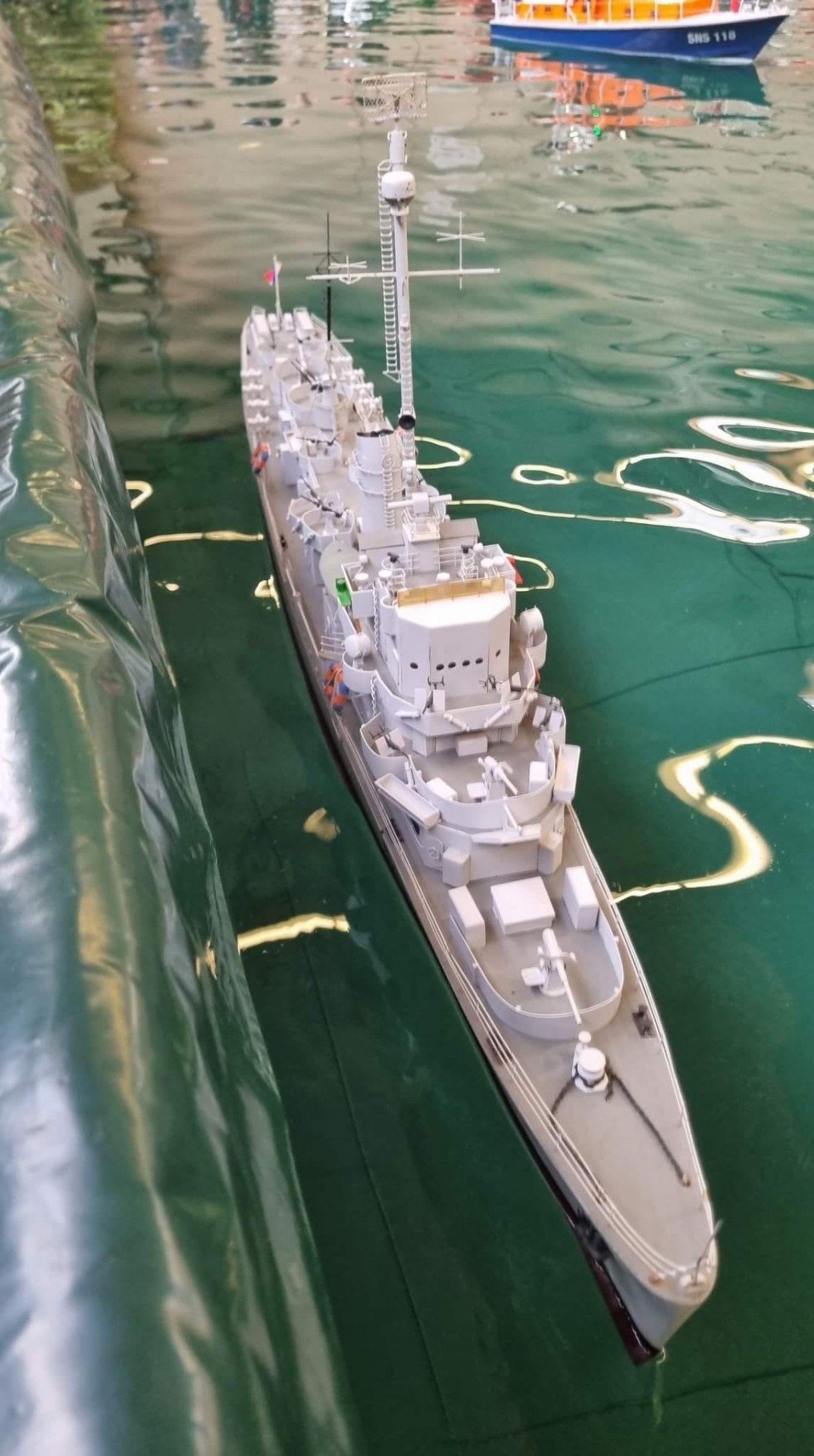 bateau de guerre