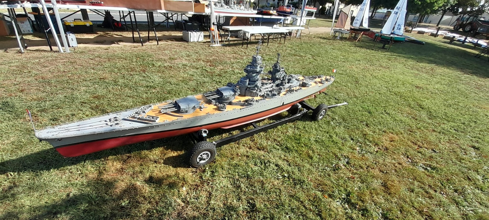 bateau de guerre