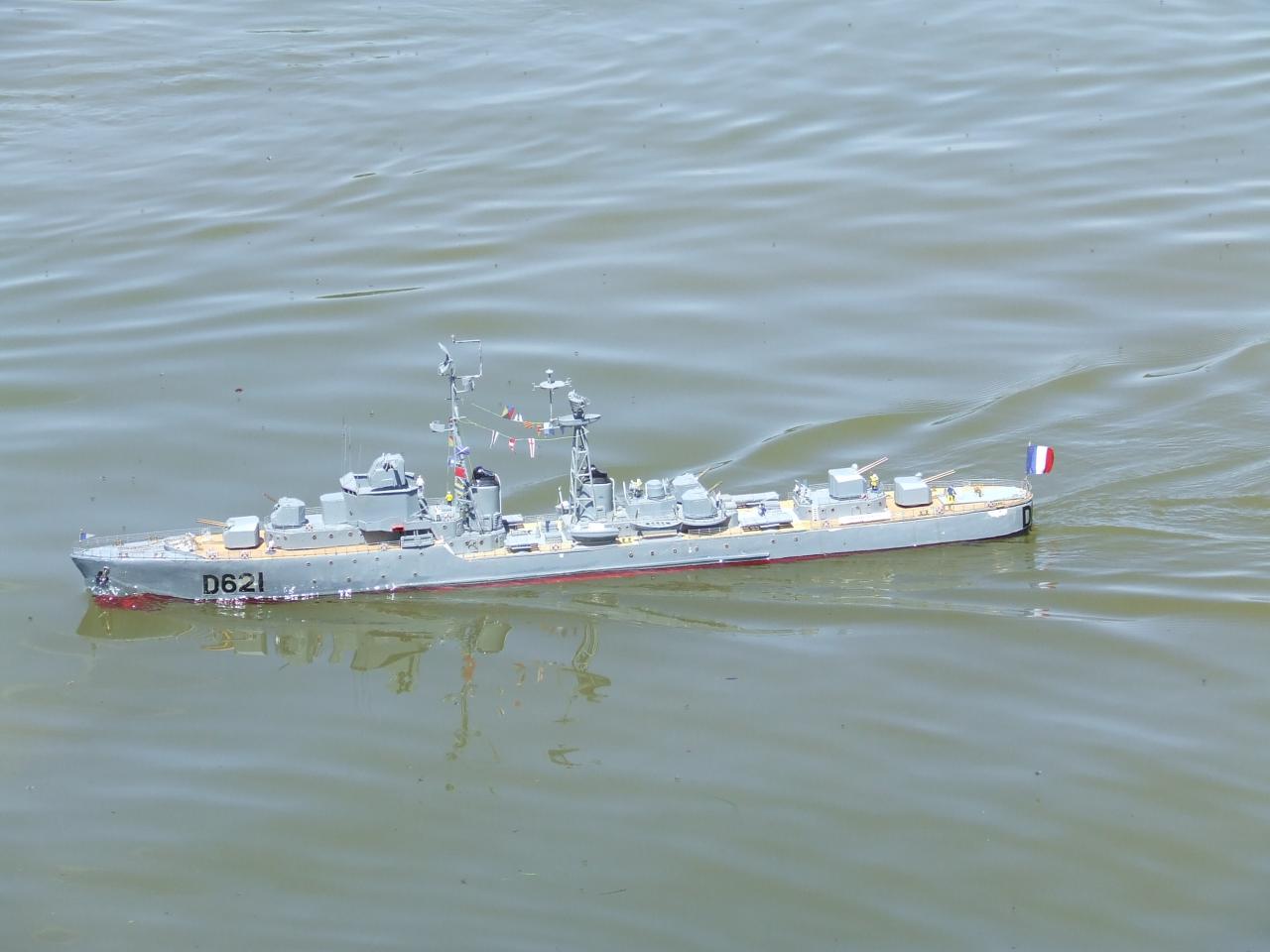 bateau de guerre